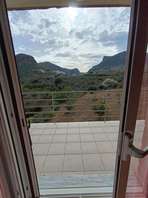 Rokka Pyrgos Amazing View - Maistros