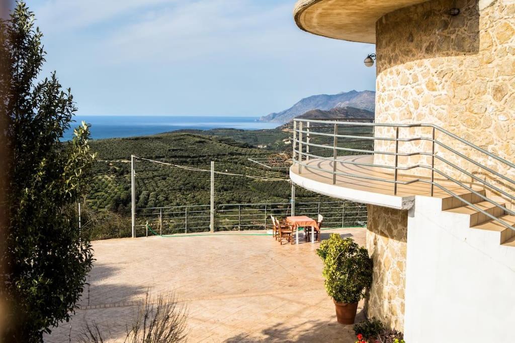 Rokka Pyrgos Amazing View - Maistros Faleliana